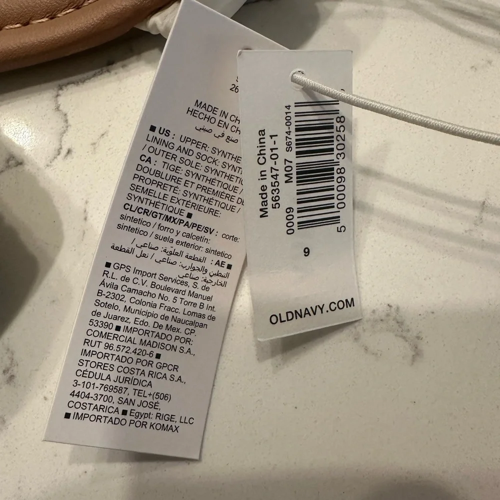 Old Navy Women's White Sandals - Picture 4 of 5